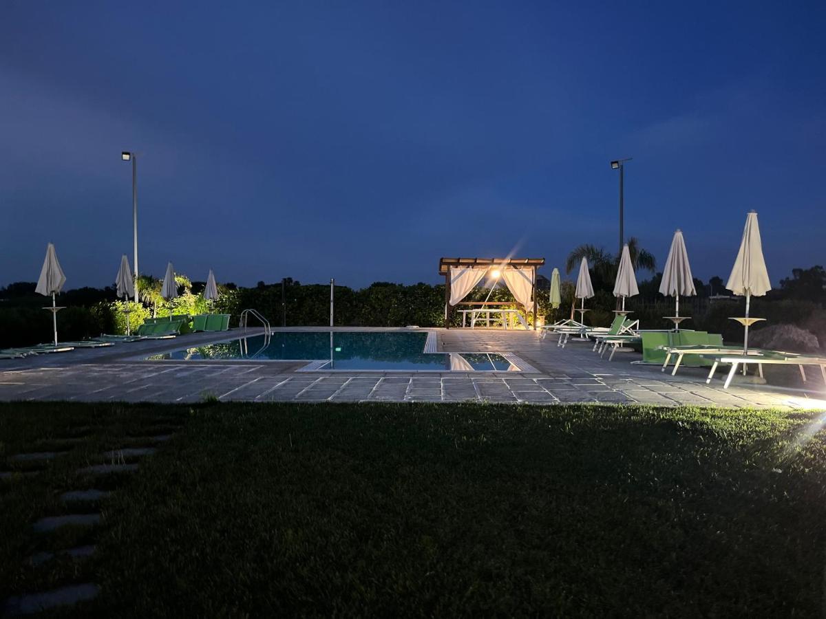 Bed and Breakfast A Lu Fanizza Кутрофьяно Экстерьер фото