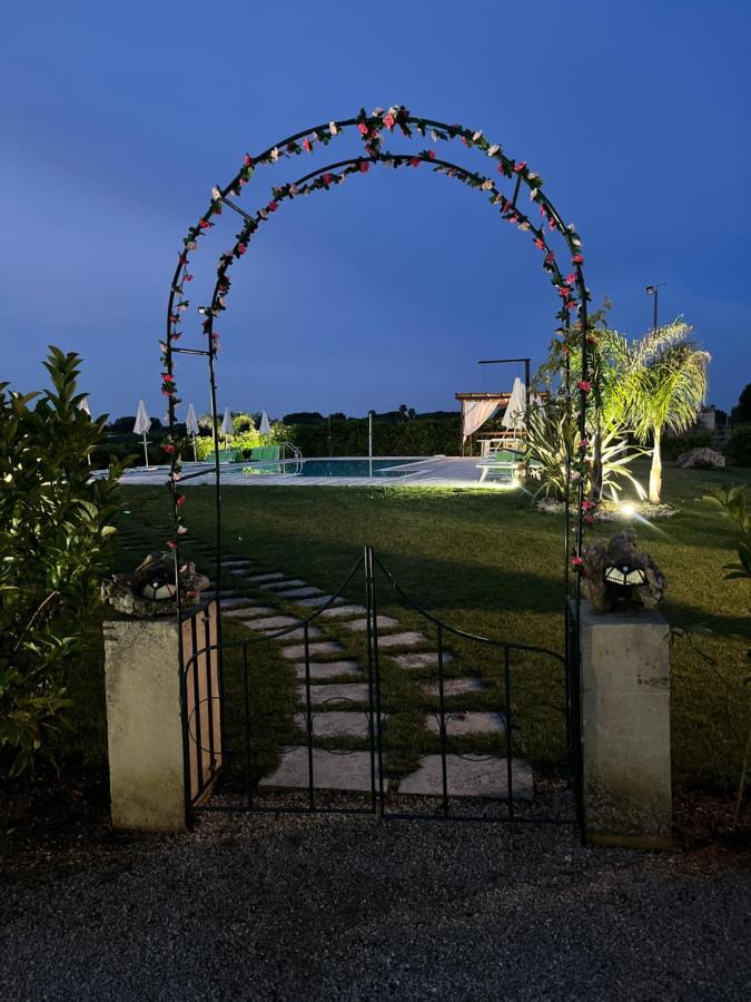 Bed and Breakfast A Lu Fanizza Кутрофьяно Экстерьер фото